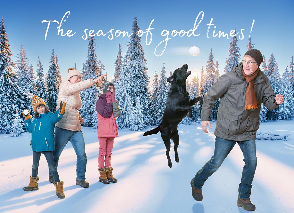 Xmas Card 2021    Snowball fight scene